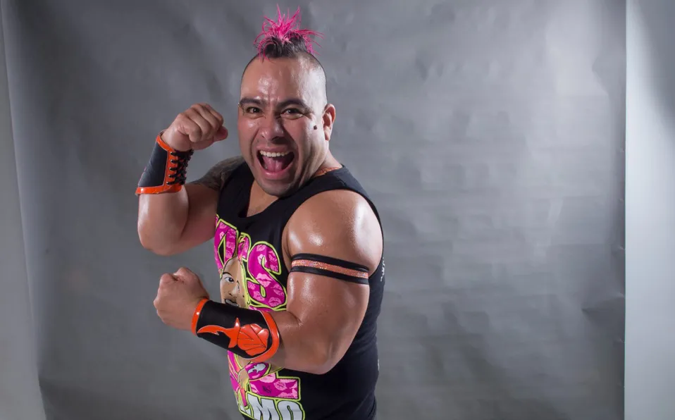 Máximo pone fin a su carrera de luchador