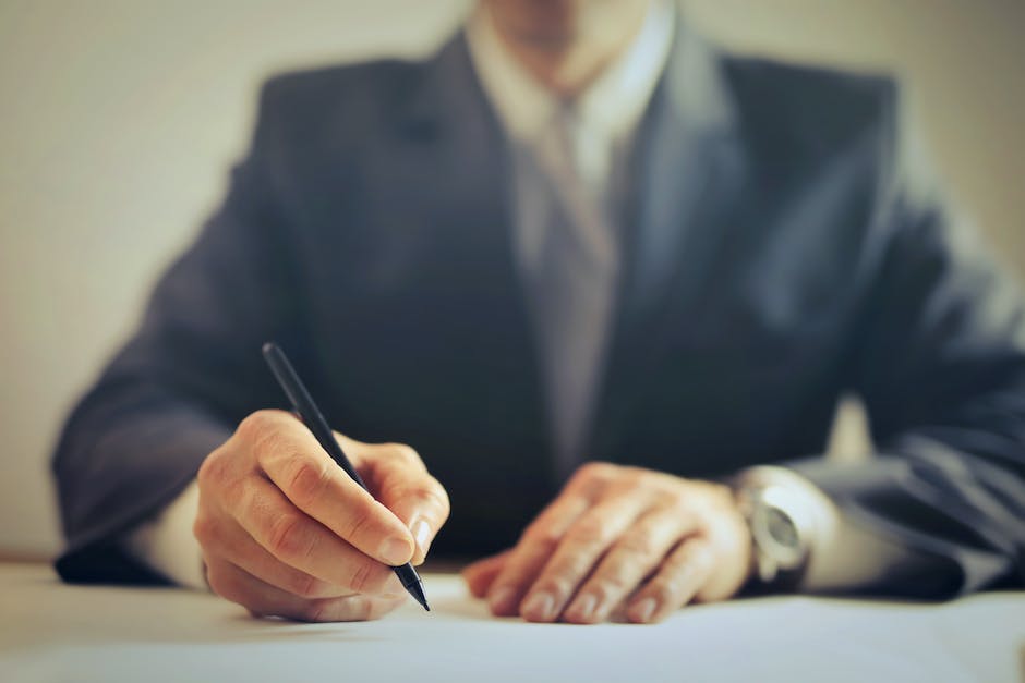 Illustration of a person working as a supervisor, representing career advancement through supervisory roles