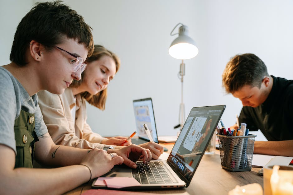 Illustration of people collaborating in a creative work environment
